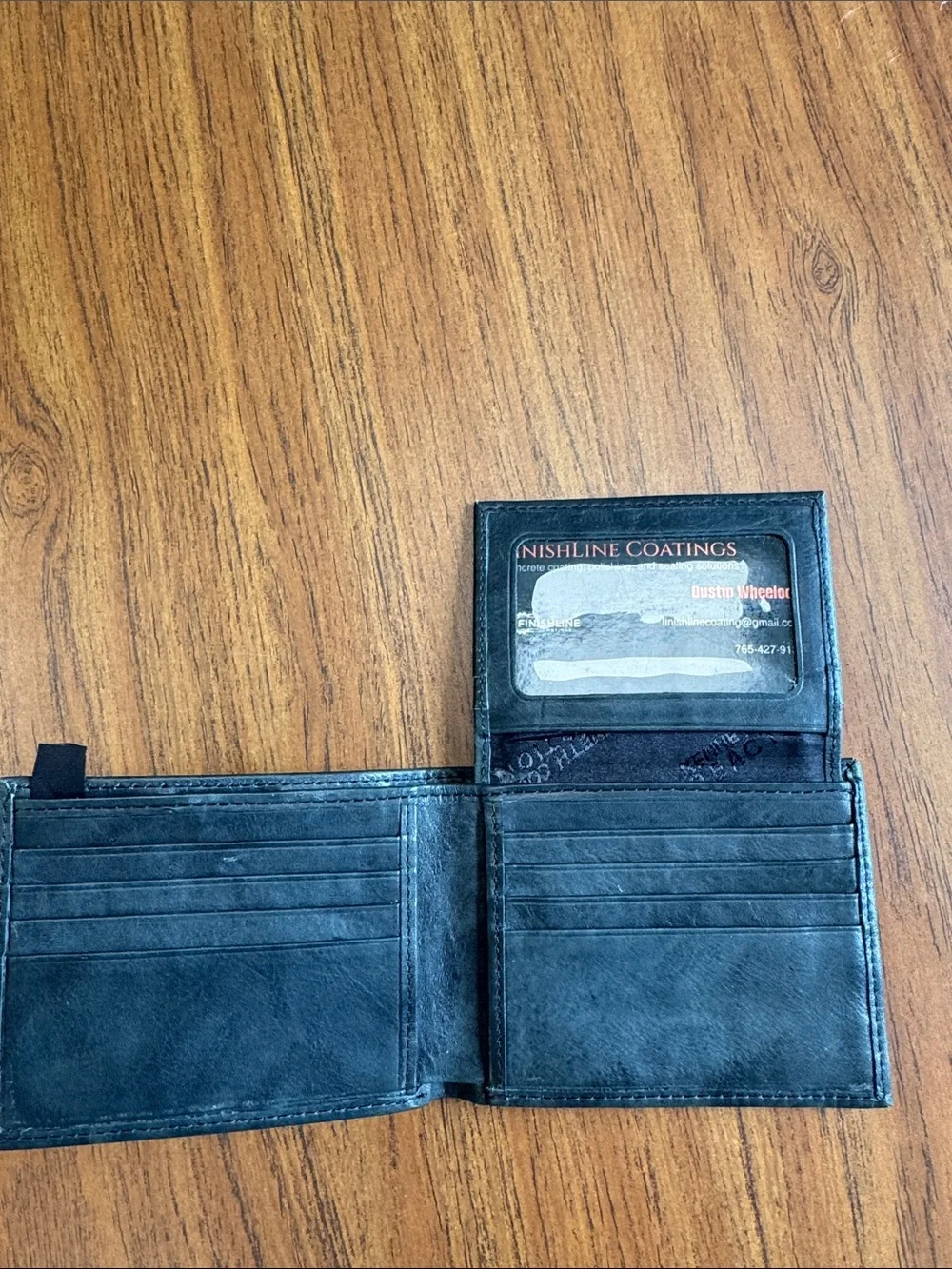 Kenneth Cole Reaction Black Leather Bifold Card Wallet